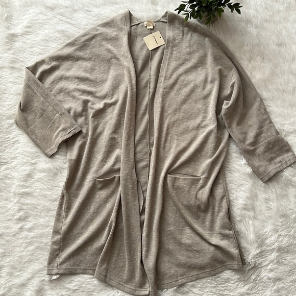 Donni Cardigan - Picture 1 of 10